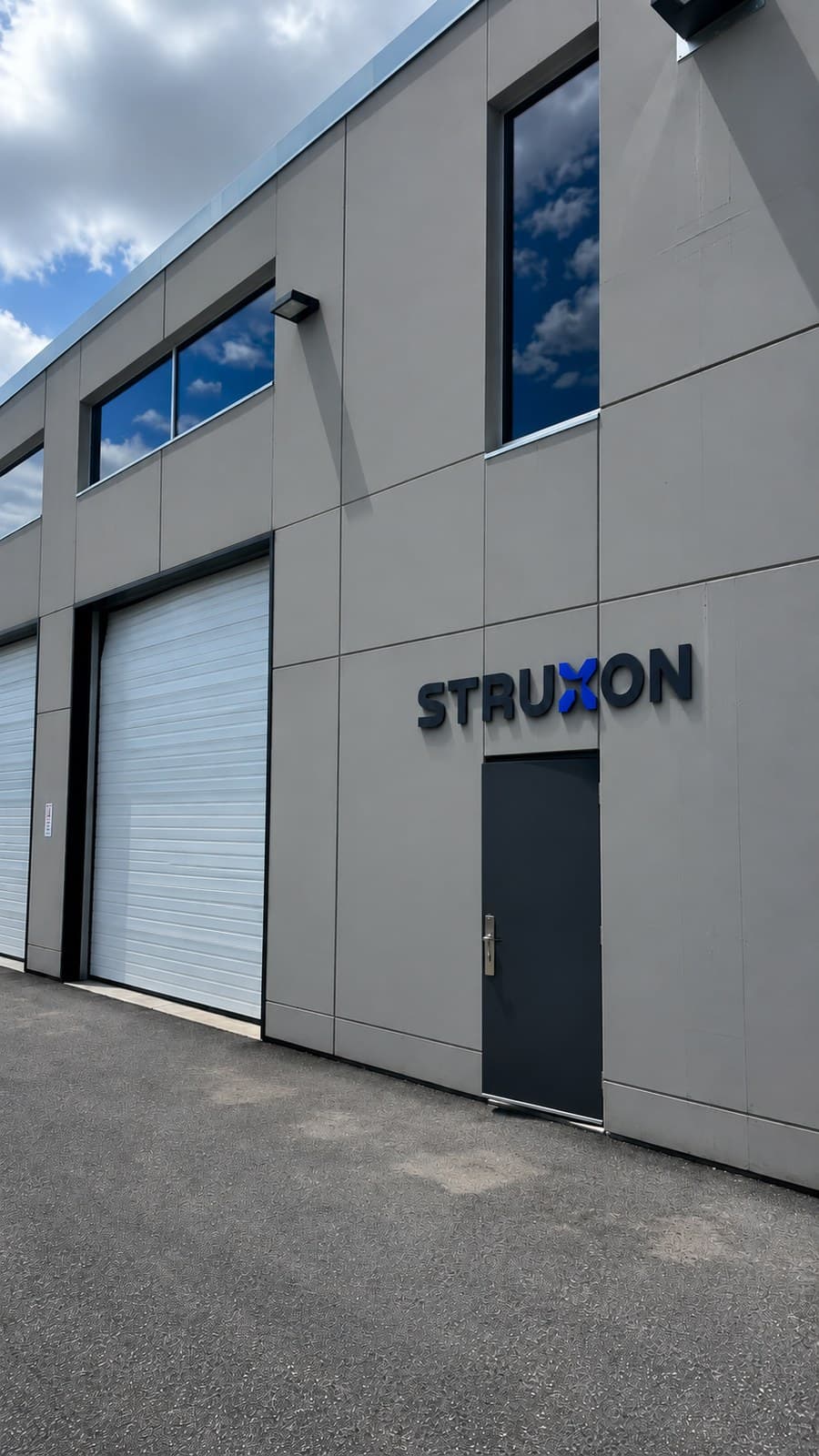 STRUXON Manufacturing unit exterior with signage
